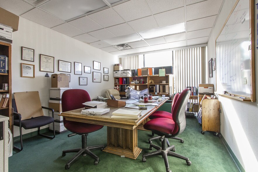 More Photos Of 4171 N Mesa St, El Paso Office For Sale