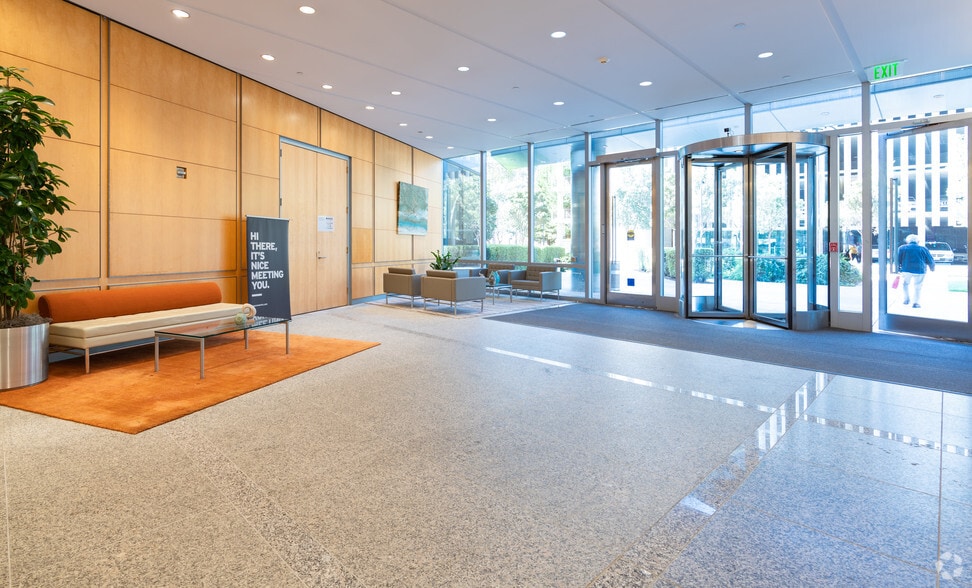 More Photos Of 611 Gateway Blvd, South San Francisco Coworking Space