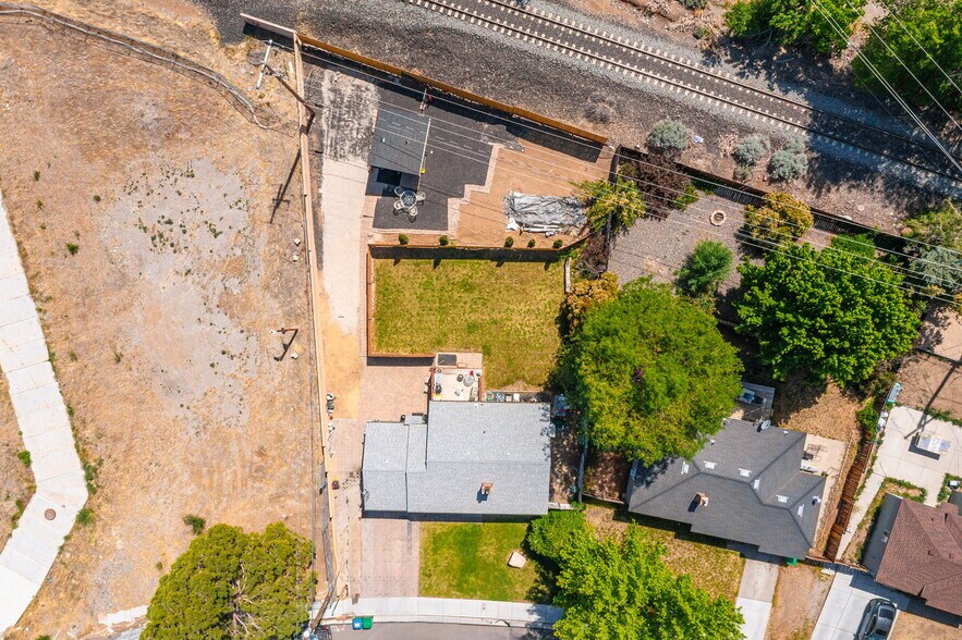 More Photos Of 99 Bartlett St, Reno Apartments For Sale