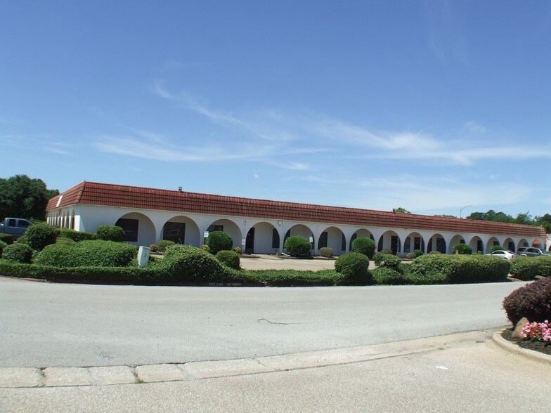 More Photos Of 417 N Spur 63, Longview Office For Sale