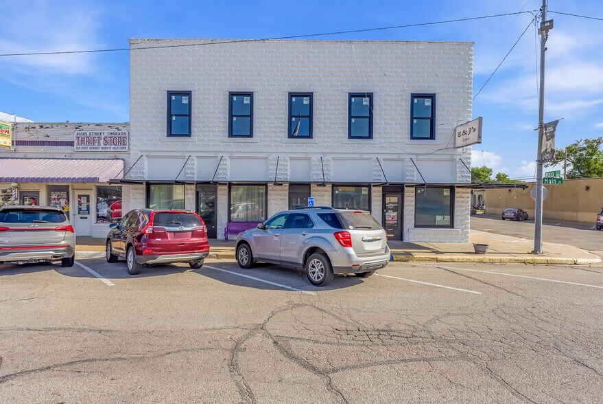 More Photos Of 202 Main st, Valley Center Storefront Retail Office For Sale