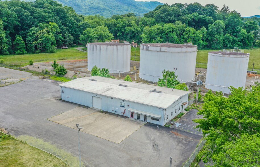 More Photos Of 1371 Oil Terminal rd, Blue Ridge Warehouse For Lease