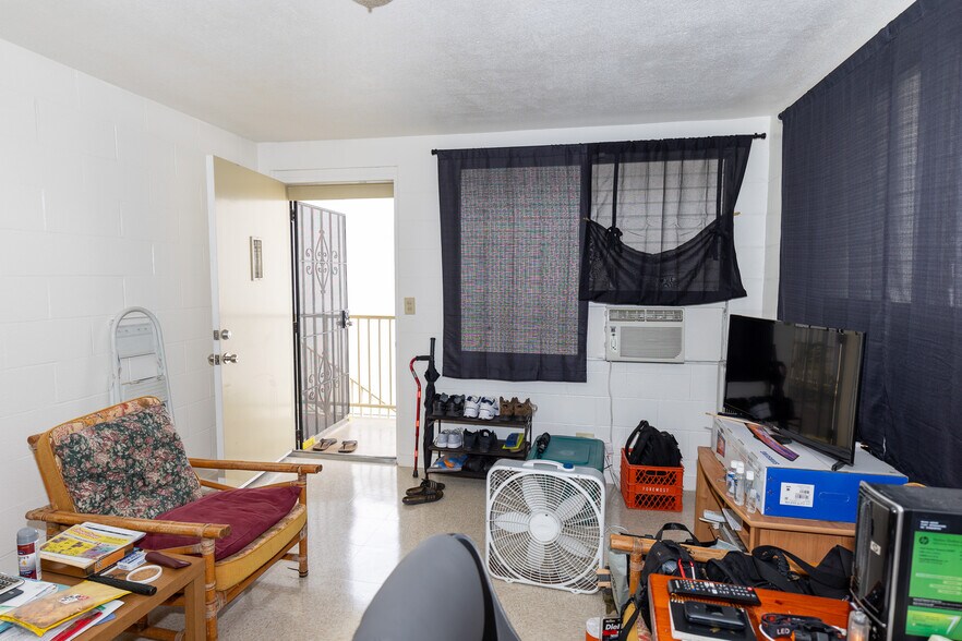 More Photos Of 1240 Young St, Honolulu Apartments For Sale