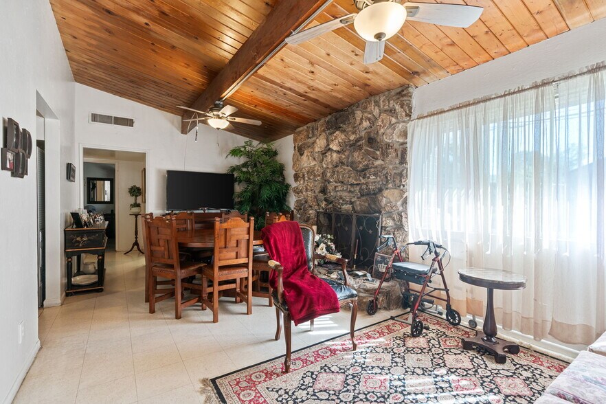 More Photos Of 1030-1040 S 8th St, Fresno Apartments For Sale