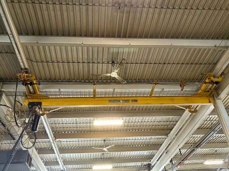 More Photos Of 5444 N 124th St, Milwaukee Light Distribution For Sale