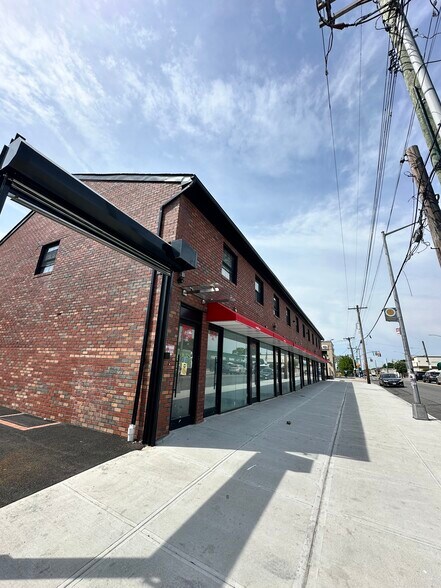 More Photos Of 205-16 Linden Blvd, Saint Albans Storefront Retail Residential For Lease