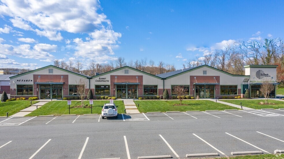 More Photos Of 2129 Pulaski Hwy, Havre De Grace Showroom For Lease