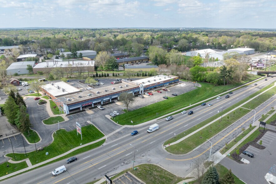 More Photos Of 2222-2314 28th St SE, Grand Rapids Storefront For Lease