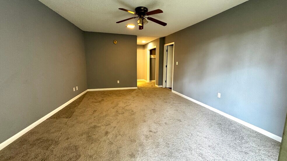 More Photos Of 6270 Aquarius Dr, Alpine Apartments For Sale