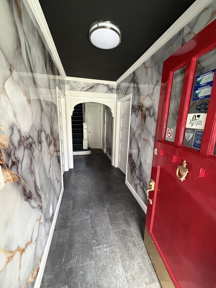 More Photos Of 80 Jefferson St, Monticello Office Residential For Sale