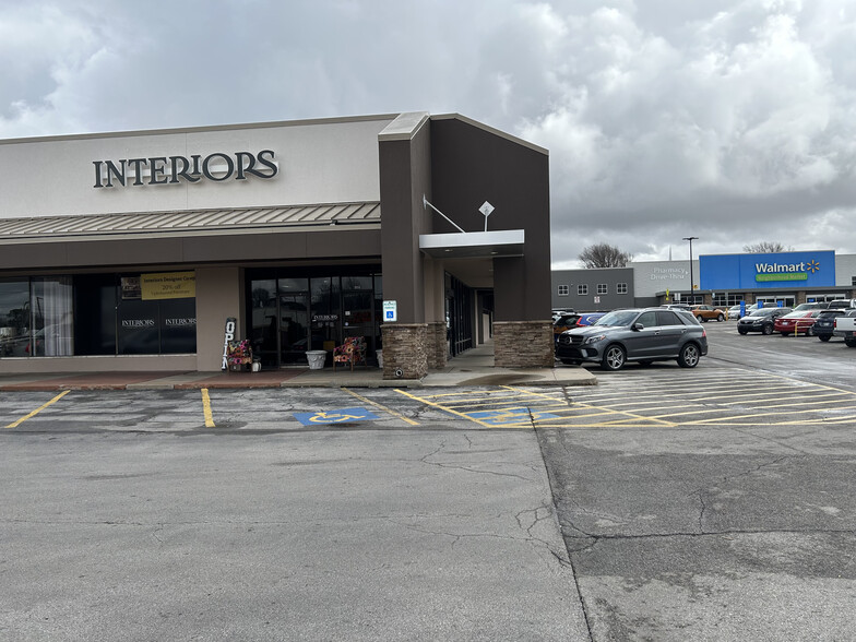 More Photos Of 3103-3147 S Harvard Ave, Tulsa General Retail For Sale