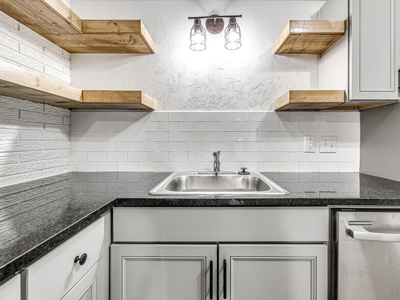 More Photos Of 127 N Duck St, Stillwater Apartments For Sale