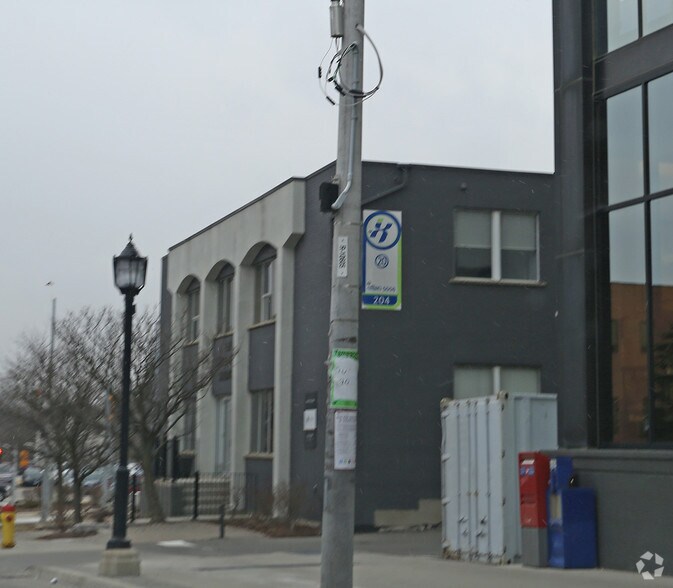 More Photos Of 22 Water St S, Kitchener Office For Lease
