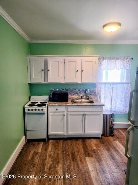 More Photos Of 271 Main St, Nicholson Storefront Retail Residential For Sale