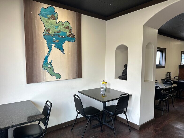 More Photos Of 5517 Menchaca Rd, Austin Restaurant For Sale