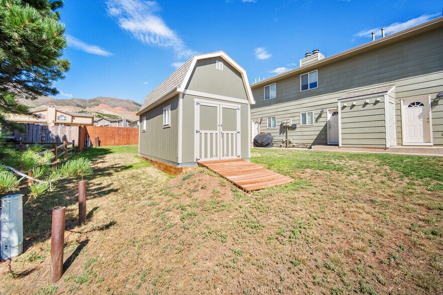 More Photos Of 2350 Split Rock Dr, Colorado Springs Apartments For Sale