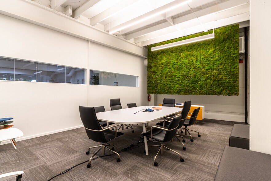 More Photos Of 560 3rd St, San Francisco Warehouse For Lease