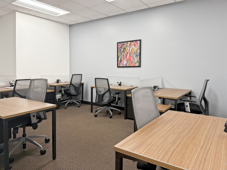 More Photos Of 7301 N 16th St, Phoenix Coworking Space