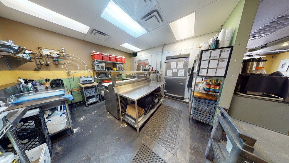 More Photos Of 101 W 1st St, Sanford Storefront For Sale