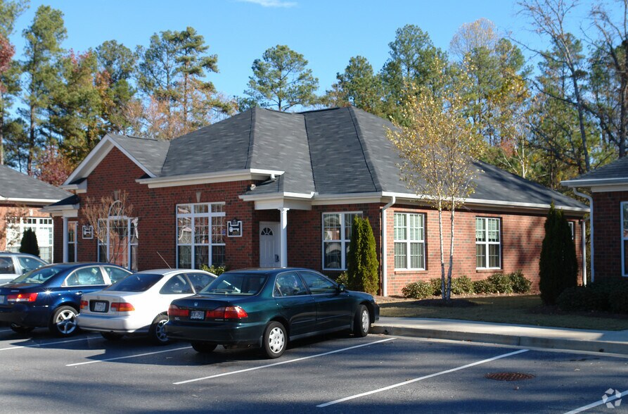 More Photos Of 11539 Park Woods Cir, Alpharetta Office For Lease