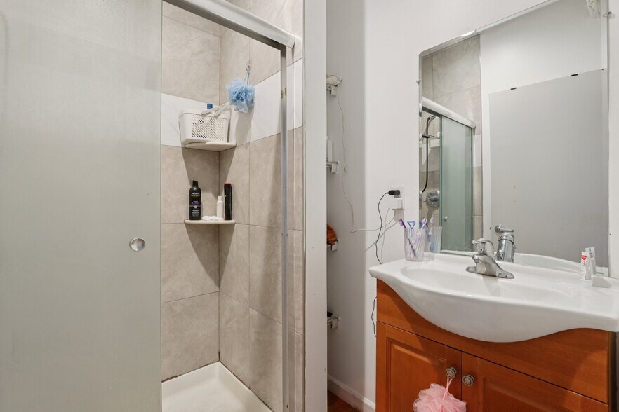 More Photos Of 378 George St, New Brunswick Storefront Retail Residential For Sale