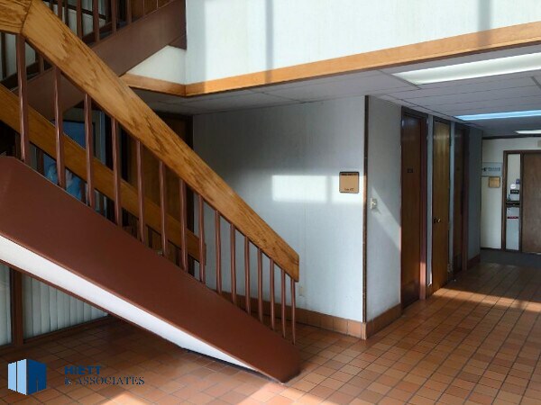 More Photos Of 5862 Cromo Dr, El Paso Loft Creative Space For Lease