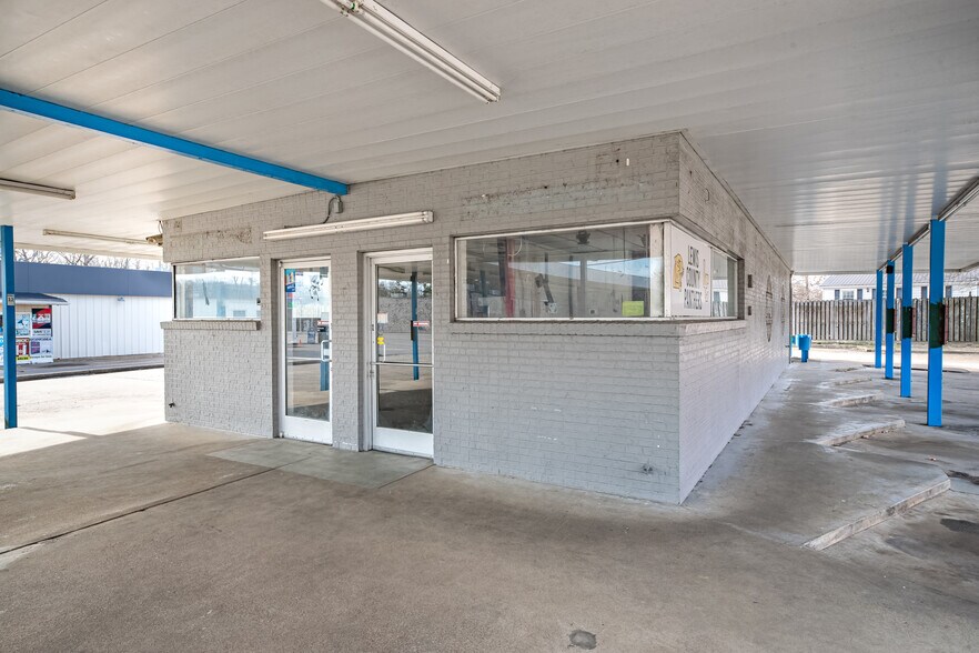 More Photos Of 435 E Main St, Hohenwald Fast Food For Sale