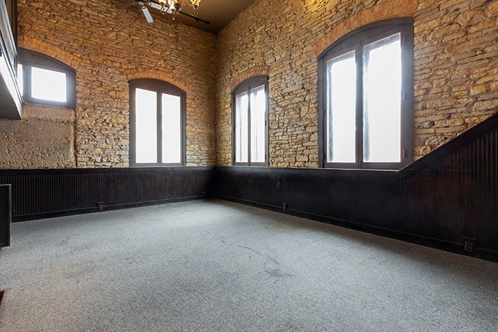 More Photos Of 21 N River St, Batavia Unknown For Lease