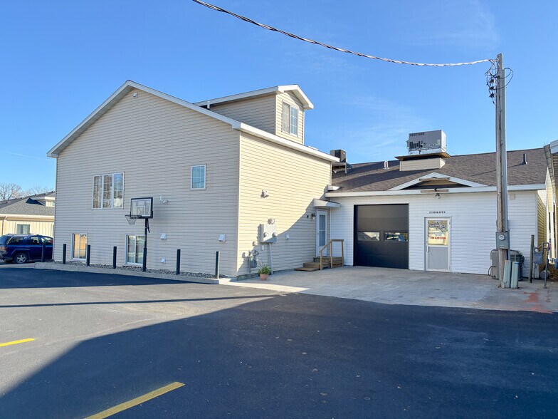 More Photos Of 31 Main Ave N, New York Mills Auto Dealership For Sale