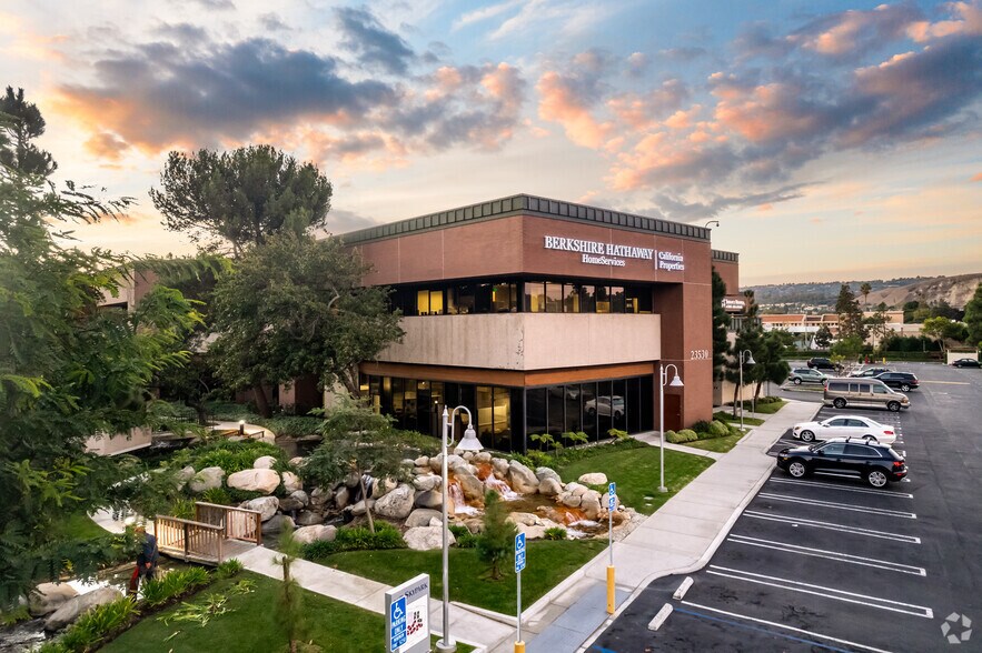 More Photos Of 23430 Hawthorne Blvd, Torrance Unknown For Lease