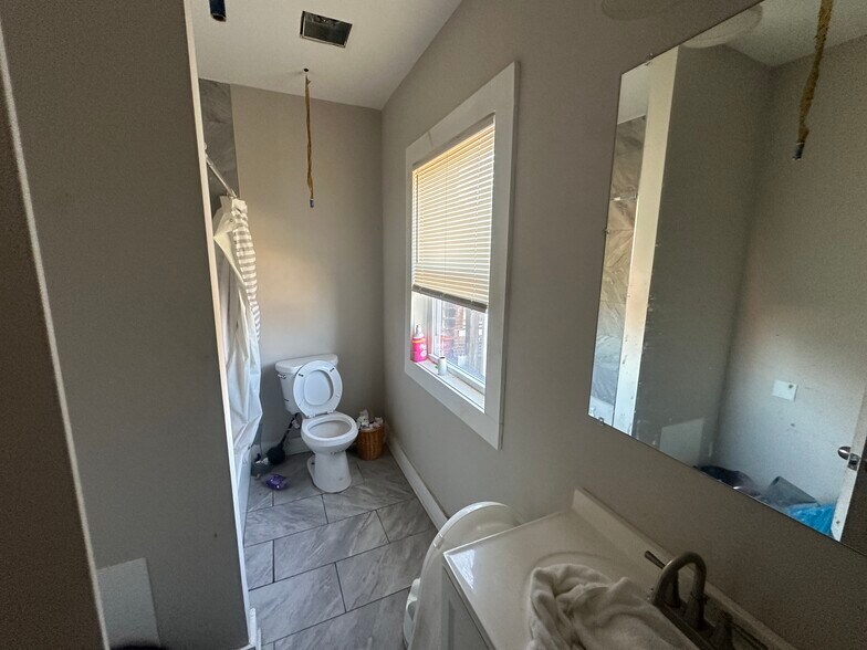 More Photos Of 11239 Superior Ave, Cleveland General Retail For Sale