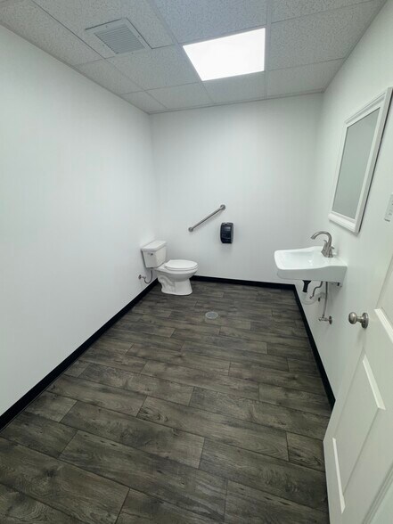 More Photos Of 130 W Smith St, Corry Storefront For Lease