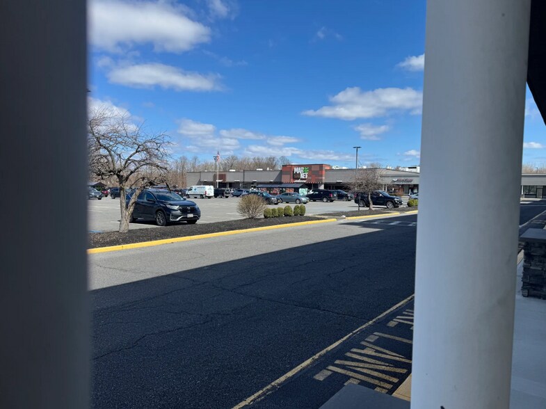 More Photos Of 501 Columbia Tpke, Rensselaer Unknown For Lease