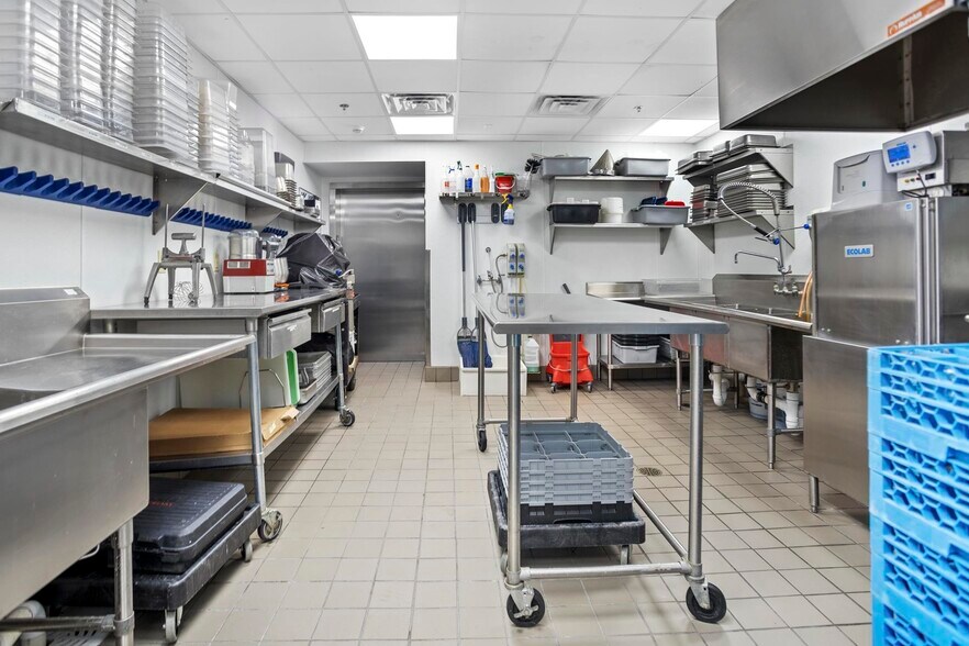 More Photos Of 7 1st St SE, Minot Specialty For Sale