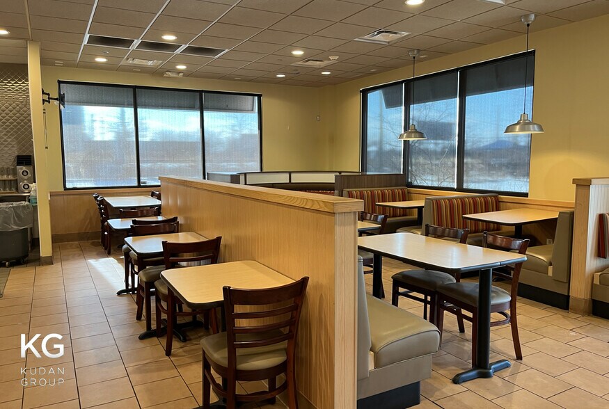 More Photos Of 9421 S Stony Island Ave, Chicago Restaurant For Lease