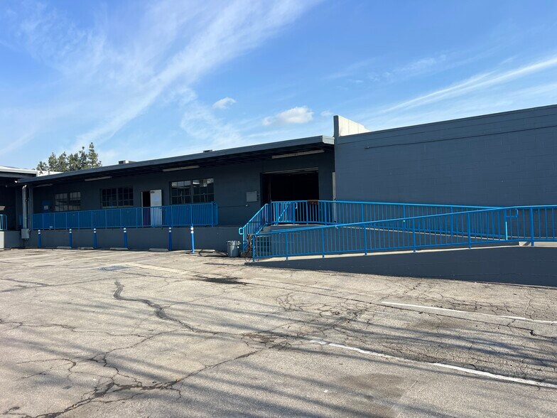 More Photos Of 315 S Flower St, Burbank Warehouse For Lease