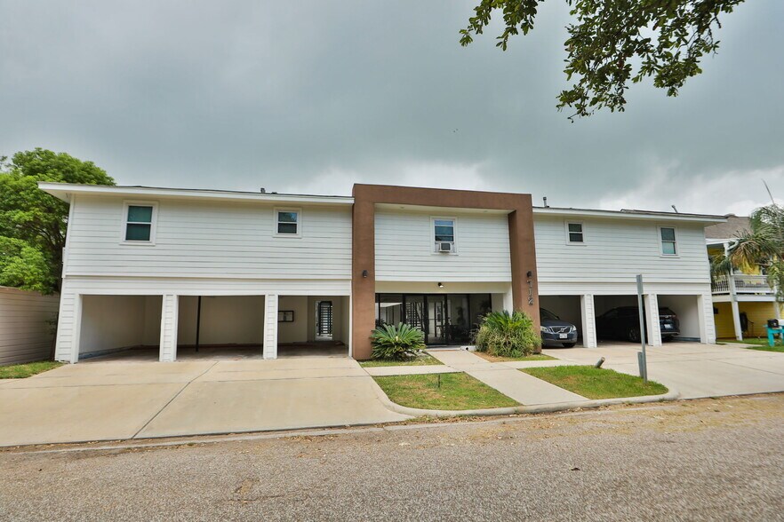 More Photos Of 712 Ball St, Galveston Apartments For Sale