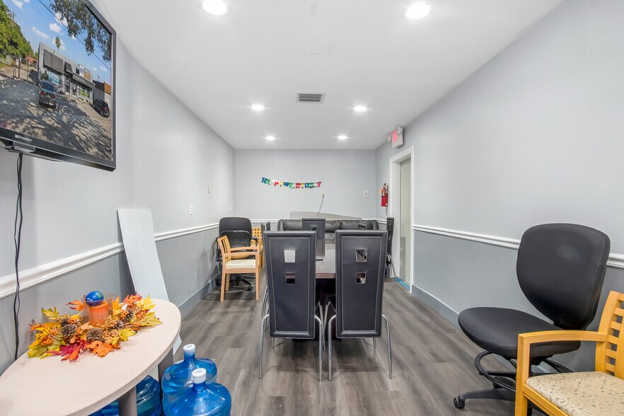 More Photos Of 3071 NW 64th Ave, Sunrise Warehouse For Sale