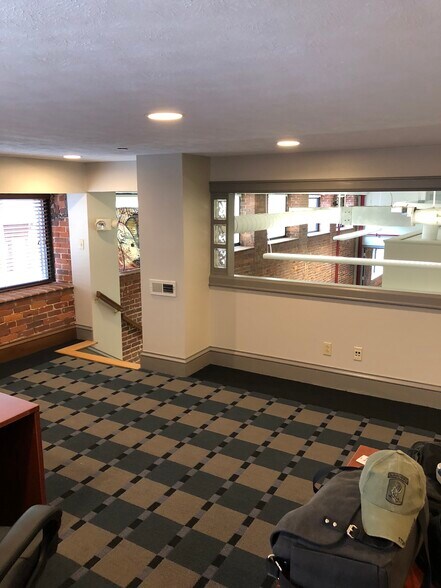 More Photos Of 814-818 Quarrier St, Charleston Office For Lease