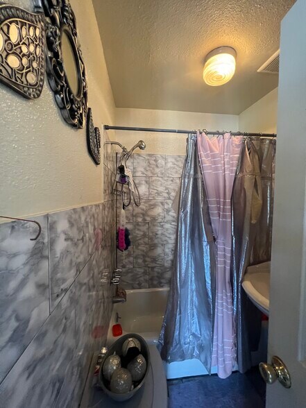 More Photos Of 714 E 108th St, Los Angeles Apartments For Sale