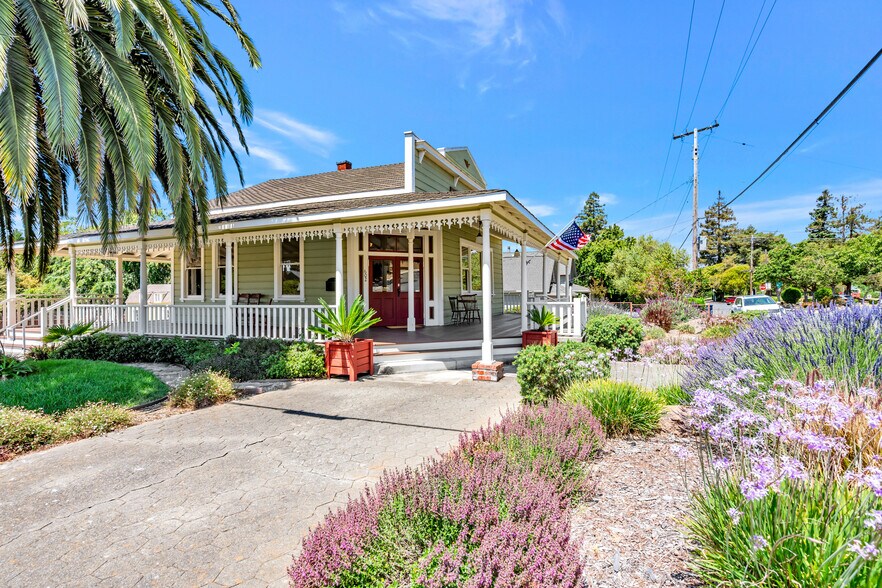 More Photos Of 602 W K St, Benicia Freestanding For Sale