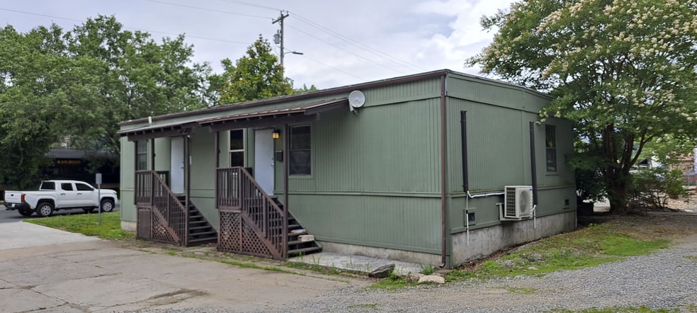 More Photos Of 134 Depot St, Bryson City Office Residential For Lease
