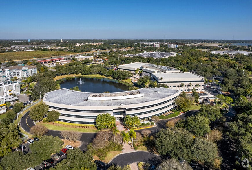 More Photos Of 100 Paramount Dr, Sarasota Office For Lease