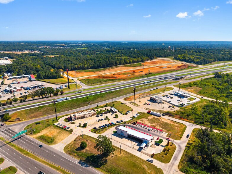 More Photos Of NEQ I-20 & US Hwy 69 hwy, Lindale Land For Sale