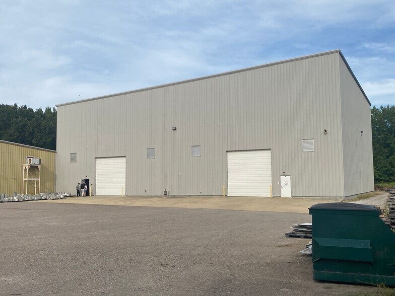 More Photos Of 1033 Cavalier Blvd, Chesapeake Manufacturing For Sale