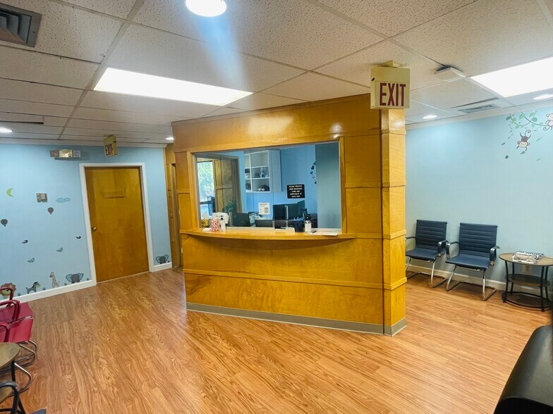 More Photos Of 2616 Sherwood Hall Ln, Alexandria Medical For Sale