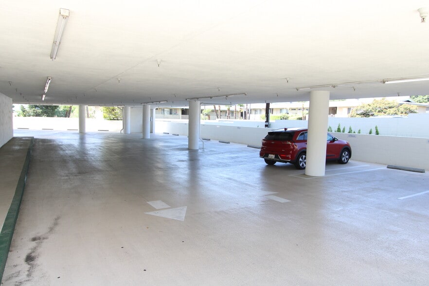 More Photos Of 1030 Foothill Blvd, La Cañada Flintridge Office For Lease