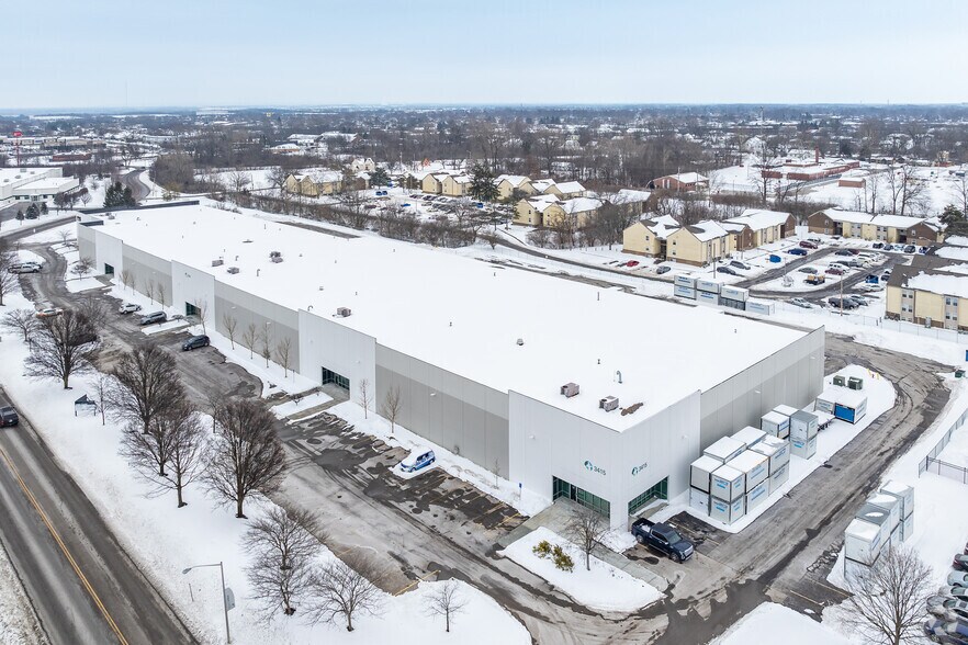 More Photos Of 3605-3705 Urbancrest Industrial Dr, Grove City Unknown For Lease