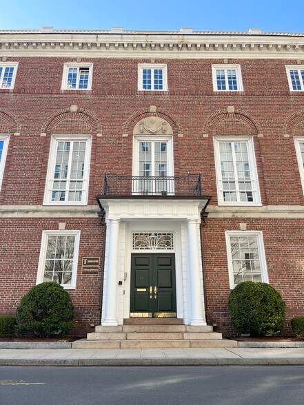More Photos Of 6 Suburban Ave, Stamford Office For Lease