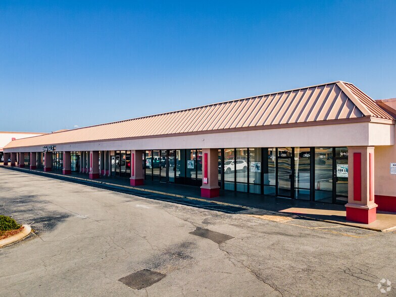 More Photos Of 9426-9524 US Highway 19 N, Port Richey Unknown For Lease